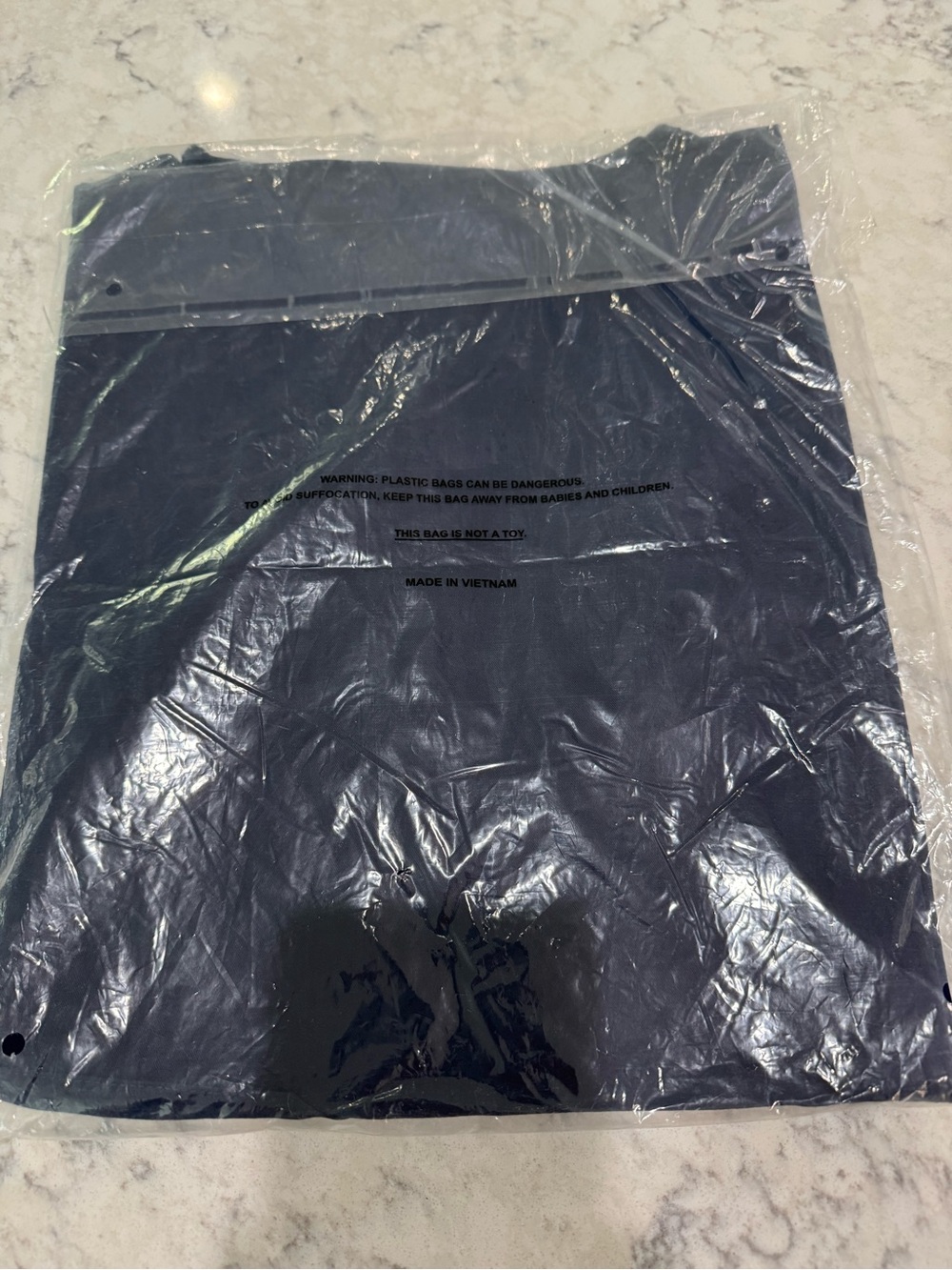 FIGS Women’s V Neck Navy Short Sleeve Scrub Tops M, In original package NWT - Picture 2 of 5